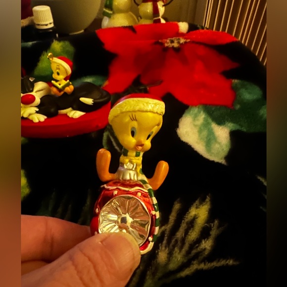 “Sylvester and Tweetie” Hallmark Keepsake Ornament Collection (5) - like new - Picture 5 of 6